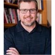 Hi, I teach English. My classes are located online or can be in person in Prague