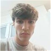 Estudiante con experiencia dando clases a niños/as con muchas ganas de trabajar y ayudar.