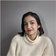 Jeune enseignante propose des cours de français (A1–B1) et d’anglais pour enfants et adolescents – en ligne