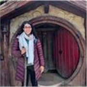 Native English Tutor Offering Engaging Online Lessons for Adults
