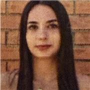 Soy una persona responsable, paciente y creativa, esto me permite conectar con los más pequeños, en un ambiente seguro y divertido