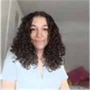 Estudiante de traducción en interpretación que busca impartir clases de inglés. 