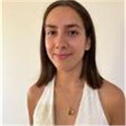 Profesora de inglés imparte clases particulares y didácticas a alumnos hasta un nivel B2