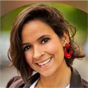 Professora de Direito na escola Eleva e CIS