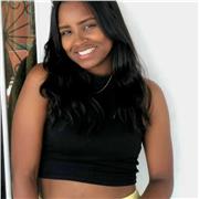 Comprensiva y con paciencia para enseñar de manera correcta