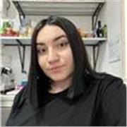 Hola, soy una chica de 17 años estudiante de grado medio comercio y marketing, siempre se me han dado bien las matemáticas y puedo ayudaros con lo que sea :)