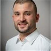 Online-Türkisch Lehrer mit Anwendungspraxis aus der beruflichen Welt.