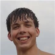 studente universitario di scienze motorie, ho frequentato il liceo delle scienze umane e alle medie l’indirizzo musicale.