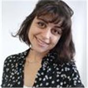 Laureata magistrale in Psicologia di Comunità insegna processi psicologici e psicologia sociale. 
Inoltre insegno metodi per ampliare la propria intelligenza emotiva