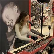 Cantante e studentessa in logopedia offre lezioni private di canto guidate da entusiasmo e passione!
