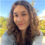 Estudiante de filología inglesa con experiencia dando clases particulares de inglés, frece clases presenciales u online.