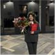 Offro lezioni private di lingua inglese e altre materie se necessario.