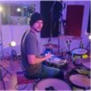 Profesor de batería con más de 10 años de experiencia, apasionado por este mundo con énfasis en composición y arreglos. Te ayudo!
