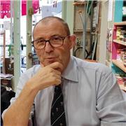 Je donne des cours particuliers dans le cadre du soutien scolaire à distance ou en face à face