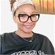 Experienced English Teacher Motivating Students to Reach Full Potential!