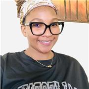 Experienced English Teacher Motivating Students to Reach Full Potential!