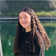 I am a responsible but also fun peron, I like to work hard to achieve my goals. my. lessons are. aimed to children who are between 4 - 10 years old. 