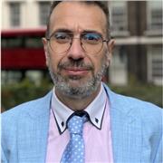 Biology tutor with a PhD from King's College London — 15+ years teaching GCSE, A-level, IB and BTEC Science, online and in person
