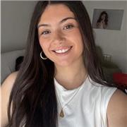 Soy una estudiante de Bioquímica en la Universidad de Murcia. Doy clases de matemáticas y química para que aprender sea más fácil