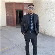 Profesor en inteligencia artificial aplicada, prompts y educación. Enseño a jóvenes y adultos a usar IA en proyectos, clases y más