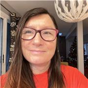 I have been an international teacher for 25 years. I can teach from kindergarteners to adults.