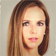 Profesora titulada en ingeniería civil y Máster en Formación del Profesorado de Educación Secundaria Obligatoria y Bachillerato, Formación Profesional y Enseñanzas de idiomas,
imparte clases presenciales y online de apoyo para alumnos de primaria en la z