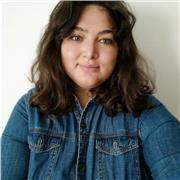 Italian tutor providing lessons to children and adults