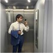 Un profesor de matemáticas exigente pero a la vez divertido buscando siempre la felicidad y el nivel adecuado de todos los alumnos