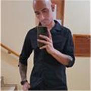 Artista polivalente. Tengo experiencia en dibujo, pintura al óleo y de tatuajes, asi como conocimientos muy amplios del graffiti