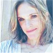 Profesora de inglés con más de 20 años de experiencia en la enseñanza del idioma a niños, adolescentes y adultos