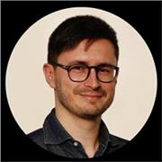 Grafico di professione con esperienza svariati ambiti privati (comunicazione, alimentare, servizi privati)