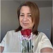 Soy una profesora de educación básica, licenciada en mi país, soy de Venezuela y me gustaría dar clases de Español o castellano