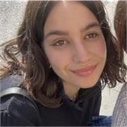 soy Carlota, profesora particular de inglés en Madrid. Imparto clases a niños, ya sean de refuerzo o para mejorar su nivel