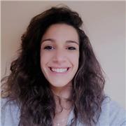Laureata in Storia dell'arte impartisce lezioni private, sia in presenza sia online