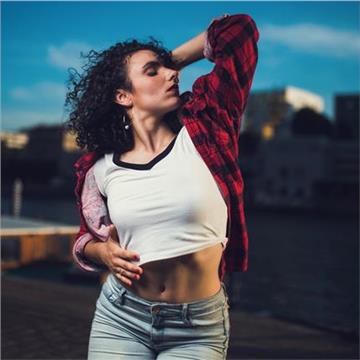 Professeur de danse house / Atelier danse bien être