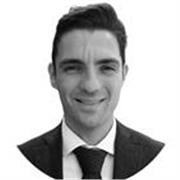 Ingegnere esperto in programmazione ed elettronica impartisce lezioni sull'introduzione al mondo della prototipazione rapida, del physical computing e dell'IoT