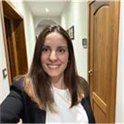 Profesora de física y química y matemáticas que tiene la capacidad de adaptarse a las necesidades de cada alumno.