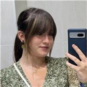 Profesora particular de primaria (inglés, mates, lengua...), soy estudiante de física con matricula de honor en bachillerato