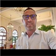 Profesor con amplia experiencia en el sector educativo en manejo de gran variedad de experiencias pedagógicas