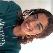 Docente de apoyo en habilidades de escritura y lectura