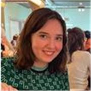 Experienced English tutor offering lessons for GCSE, A Level, and IB students