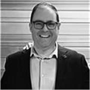 Director de proyectos con experiencia nacional e internacional. 