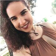 Se ofrece clases particulares de inglés para todos los niveles, desde infantil a bachillerato. Además, preparación para B1