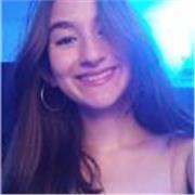 Profesora de ingles para estudiantes de preescolar y primero
