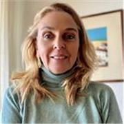 Ofrezco clases de inglés personalizadas para niños y adolescentes de 9 a 16 años, así como para adultos, adaptadas al nivel, ritmo