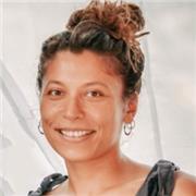 Cours de Hatha Yoga adaptés à tous, avec un respect du corps et de son être dans toute ses dimensions