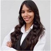 Francese autentico – parlato da bambina, studiato all'università, insegnato con passione. Accento perfetto