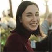 Profesora de piano con una enseñanza individualizada y dinámica