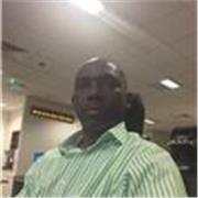 I give private lessons tailored to your level and learning needs.