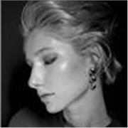 Professeur en ligne pour vous aider à améliorer votre anglais.